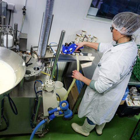 Label « Ici je mange local » : de la ferme à la cantine