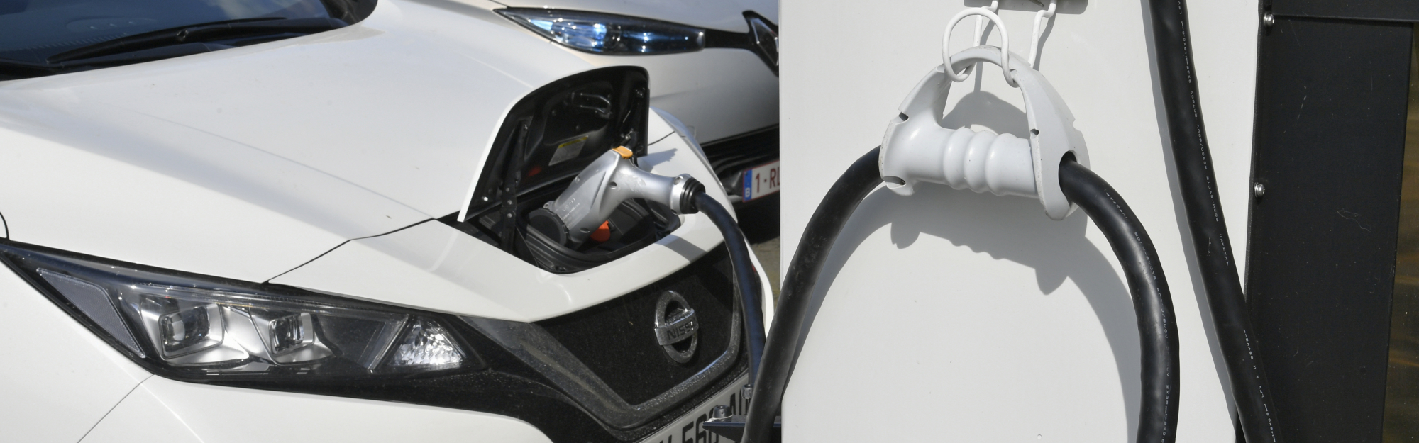 Déploiement de 167 bornes de recharge pour véhicules électriques et hybrides rechargeables :  La Métropole Européenne de Lille résilie sa convention de partenariat avec BlueLib, filiale de Bolloré
