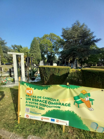 baniere dans un cimetiere