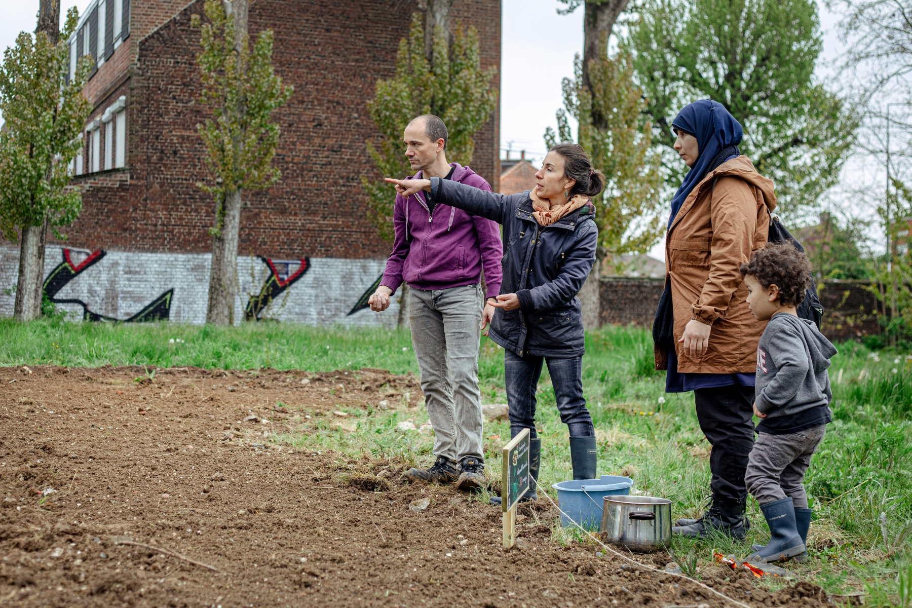 Atelier participatif organisé par les Tinctoriales lors des 48h de l'agriculture urbaine 2023